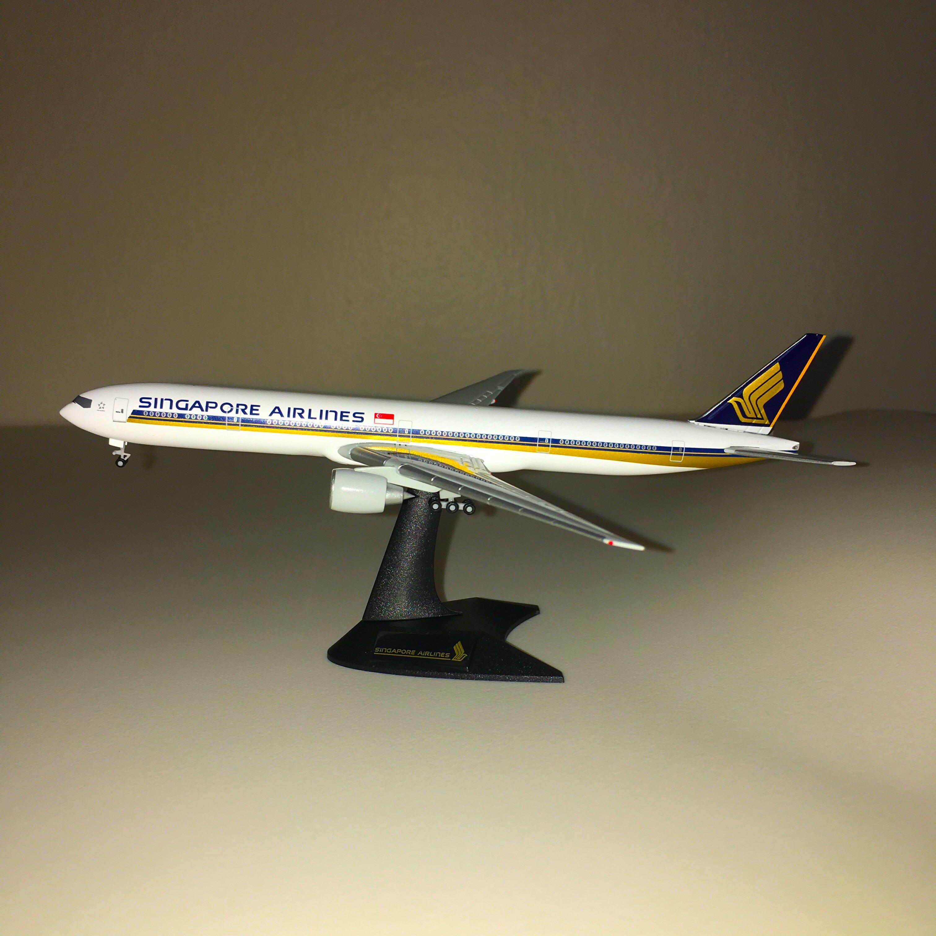 (Herpa Wings) Singapore Airlines Boeing B777-300ER, Hobbies & Toys ...