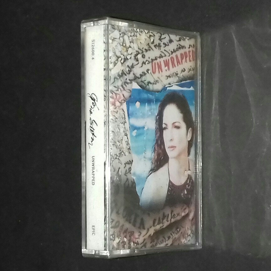 Kaset / Cassette GLORIA ESTEFAN Unwrapped, Hobbies & Toys, Music