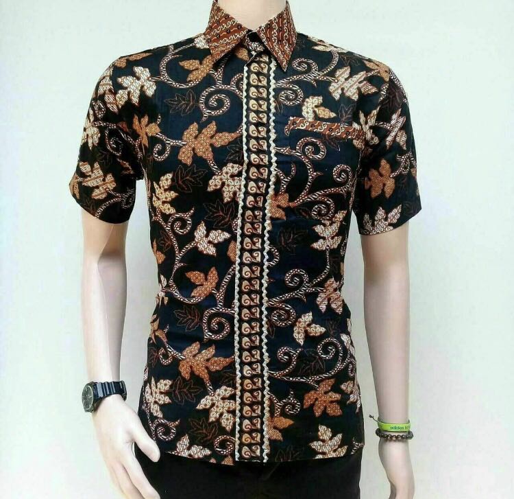 Kemeja Batik Lelaki Men S Fashion Clothes Tops On Carousell