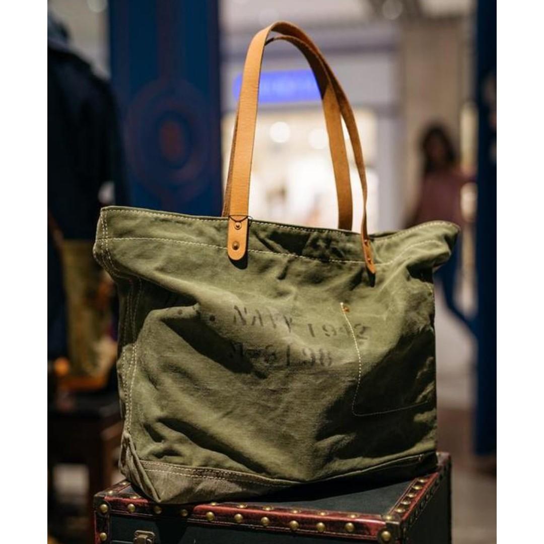 Men's canvas tote bag top