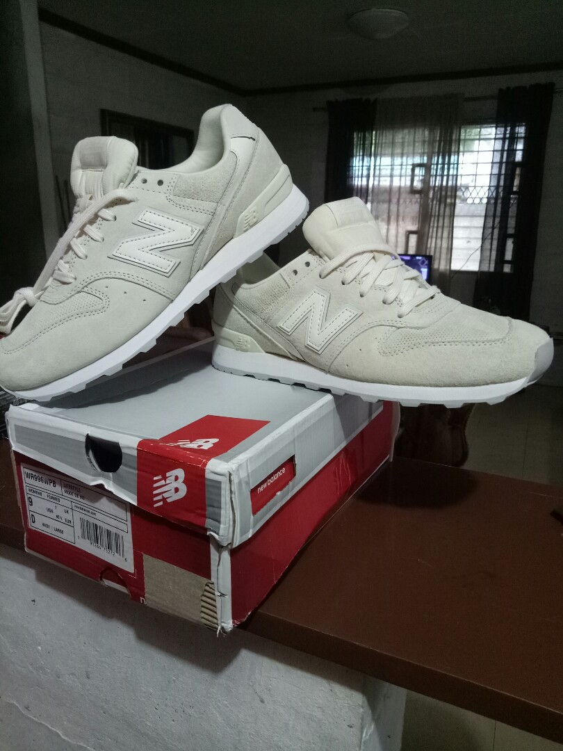 Original New balance Dirty white shoes
