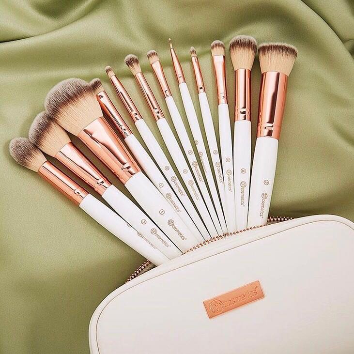 Sale Rose Romance 12 Piece Brush Set By Bh Cosmetics Health