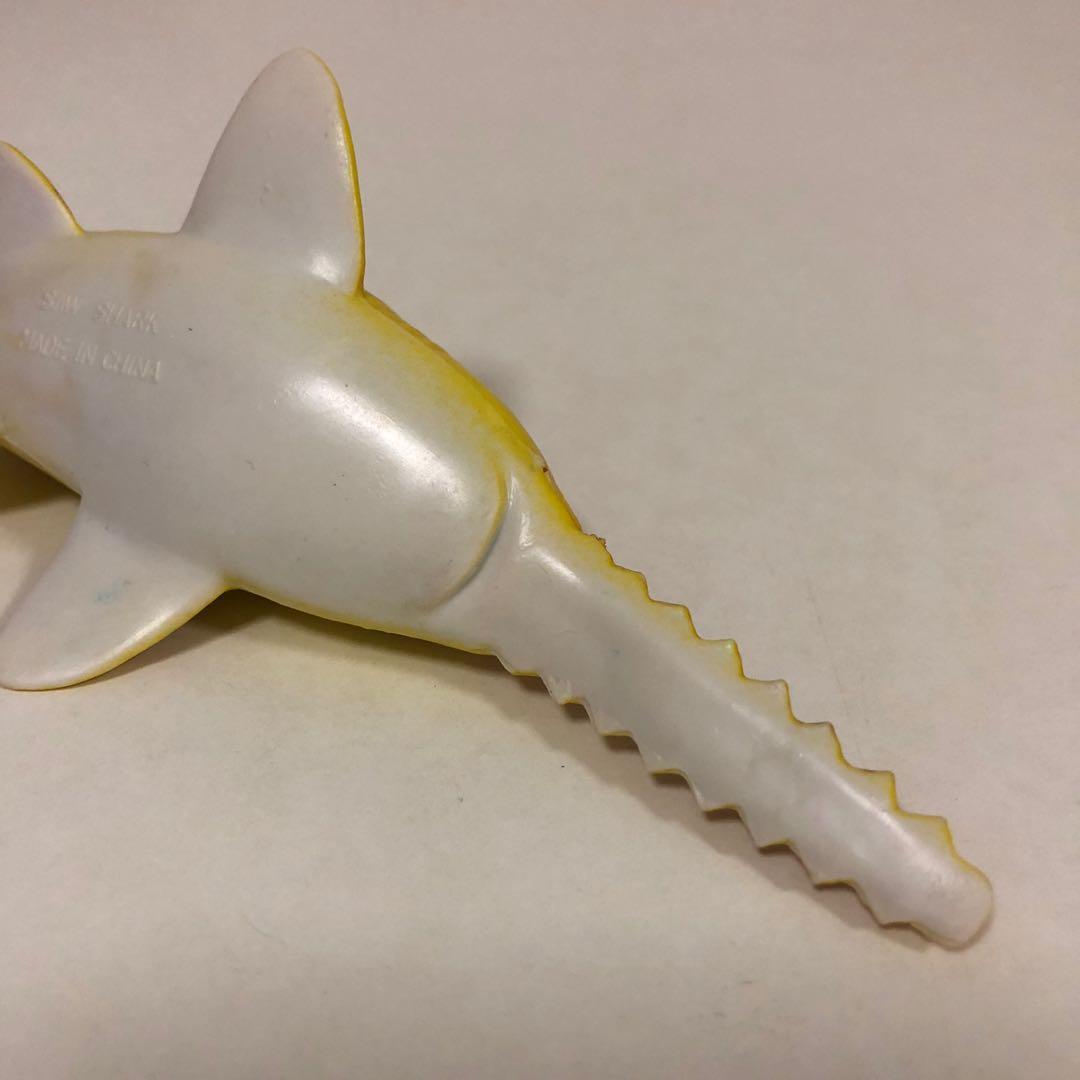 saw shark toy