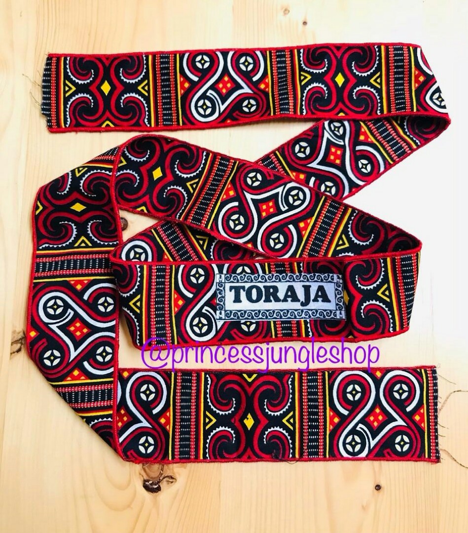Syal Batik Toraja Women S Fashion Women S Accessories On Carousell