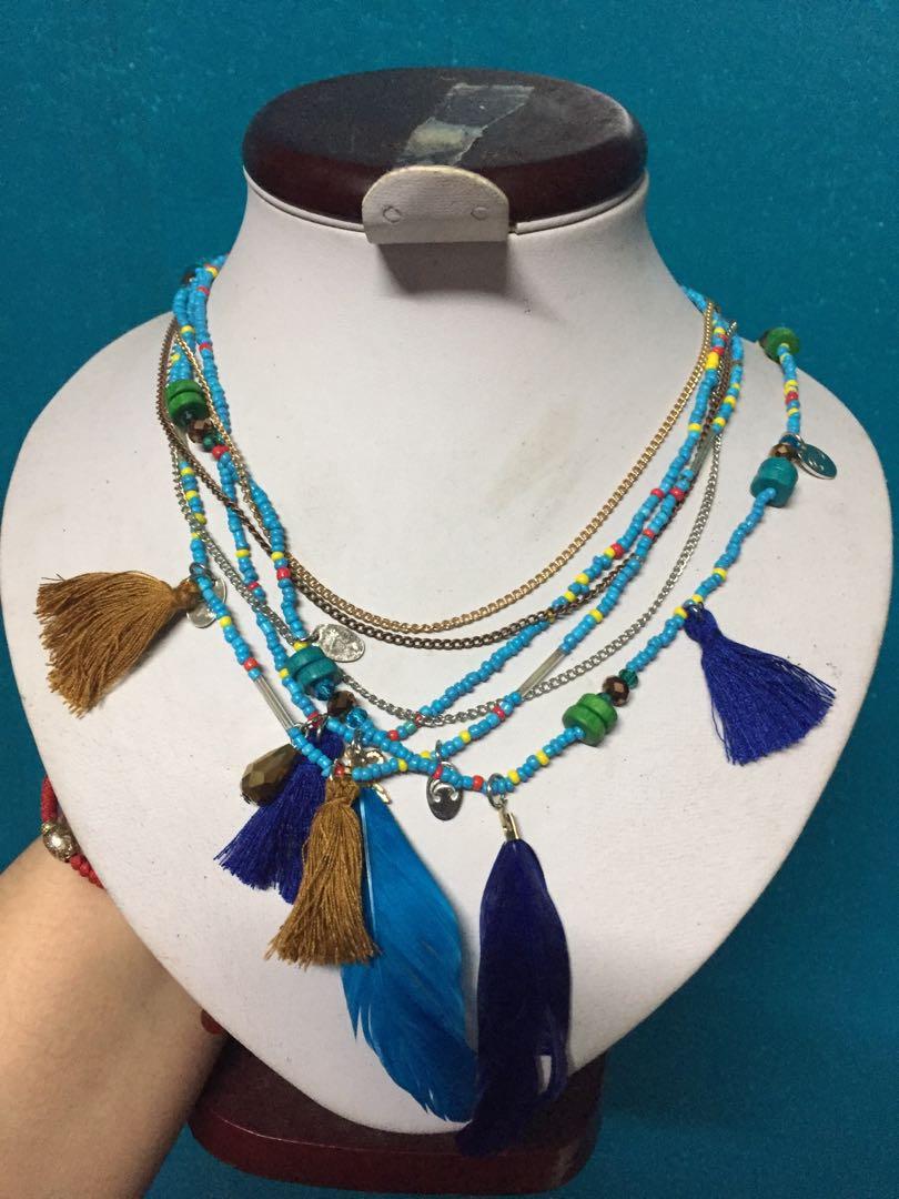 Bohemian festival necklace with feathers, Women's Fashion, Jewelry &  Organizers, Necklaces on Carousell