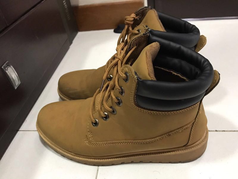 shoes that look like timberlands