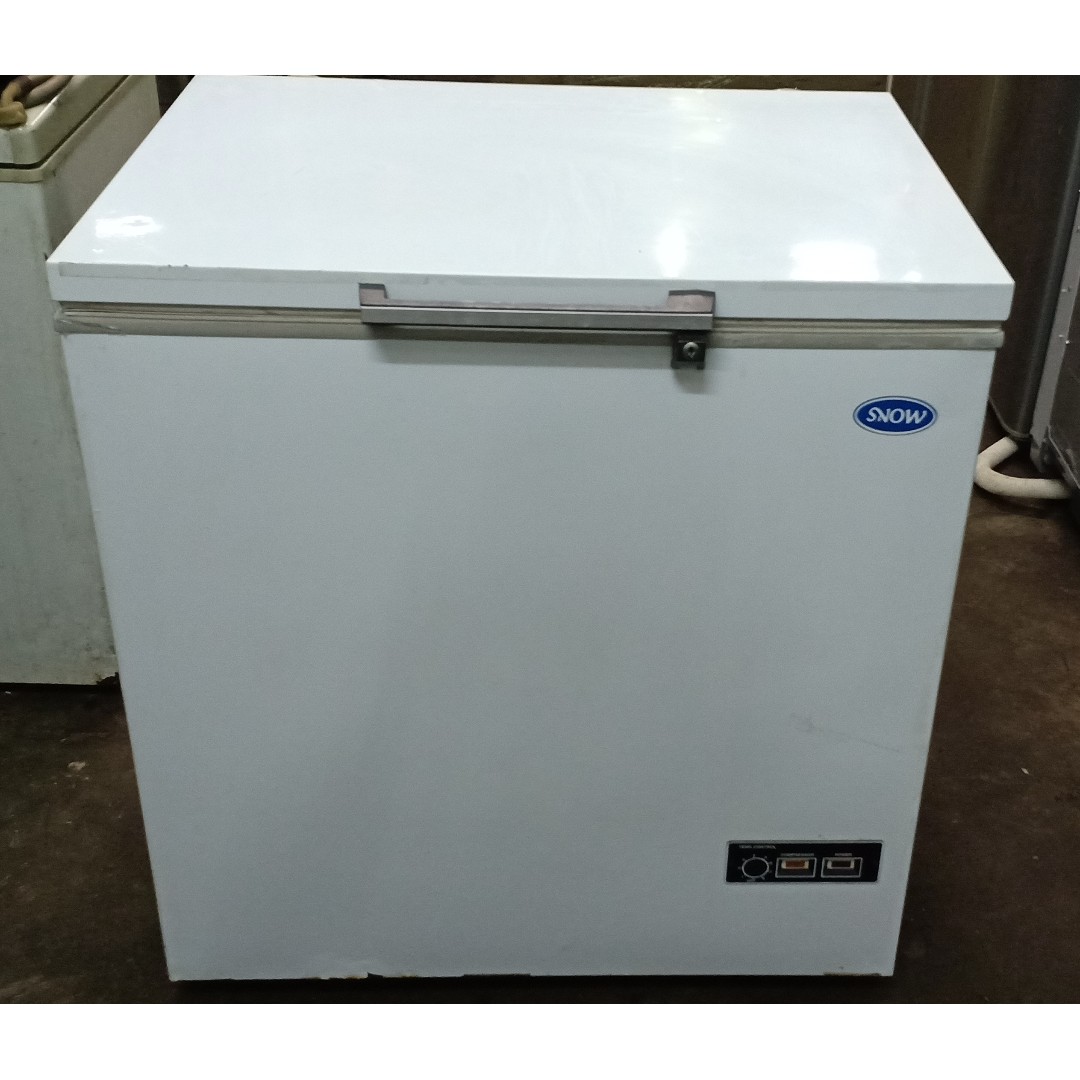 FREEZER SNOW 200 LITER, TV & Home Appliances, Kitchen Appliances