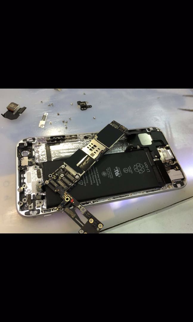 Iphone 11 Pro And Iphone 11 Water Damage Repair Cellphonerepair Com