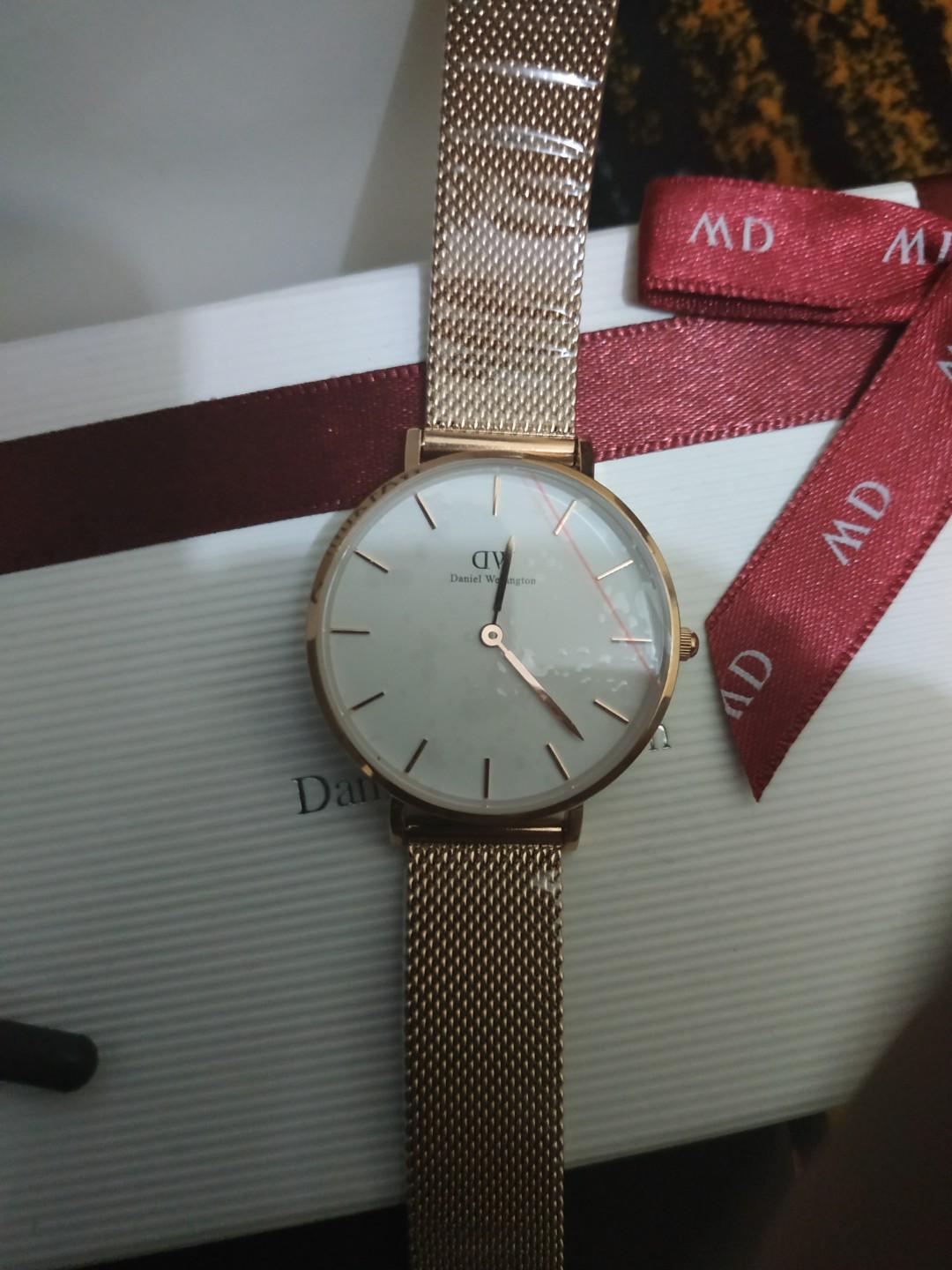 Jam DW Daniel Wellington Classic Petite Melrose Rose Gold Watch