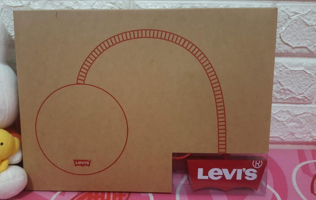 levi lamp