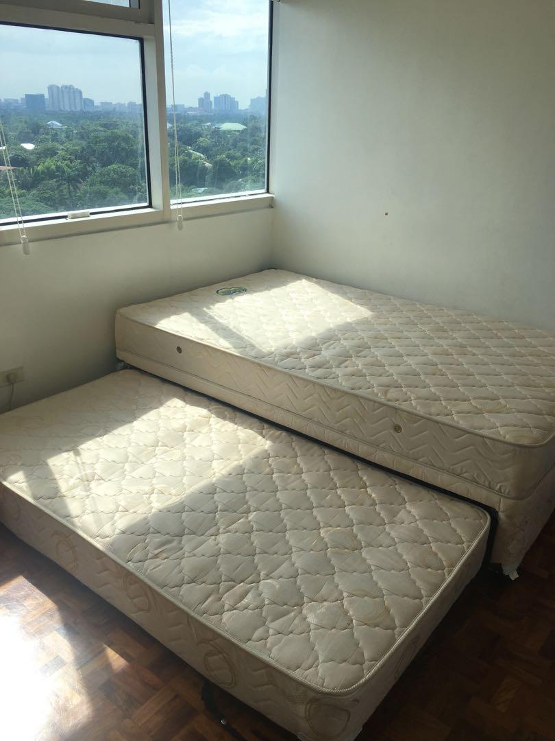 Salem single bed clearance with pull out