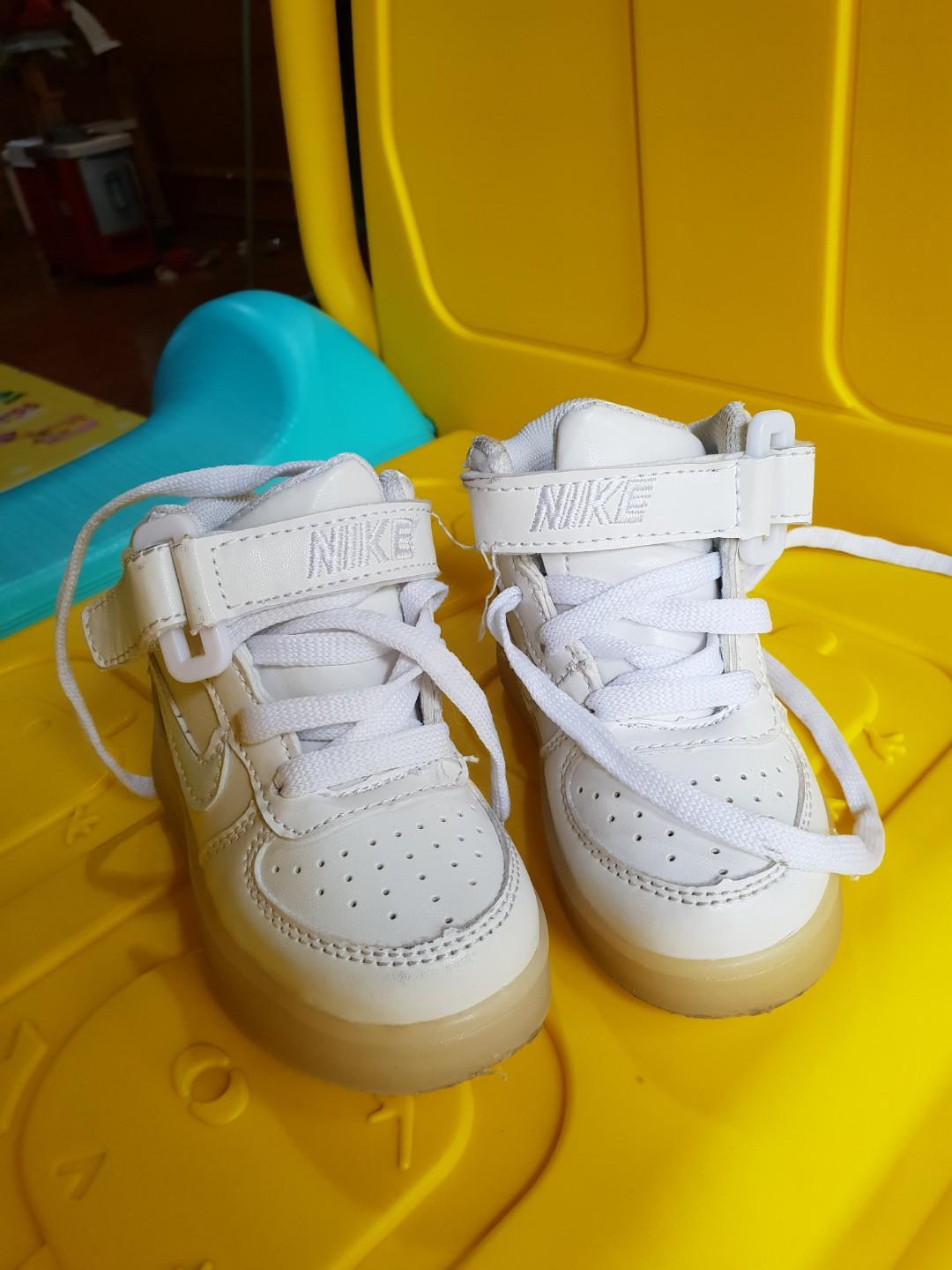 Sepatu Lampu Anak Babies Kids Babies Apparel On Carousell