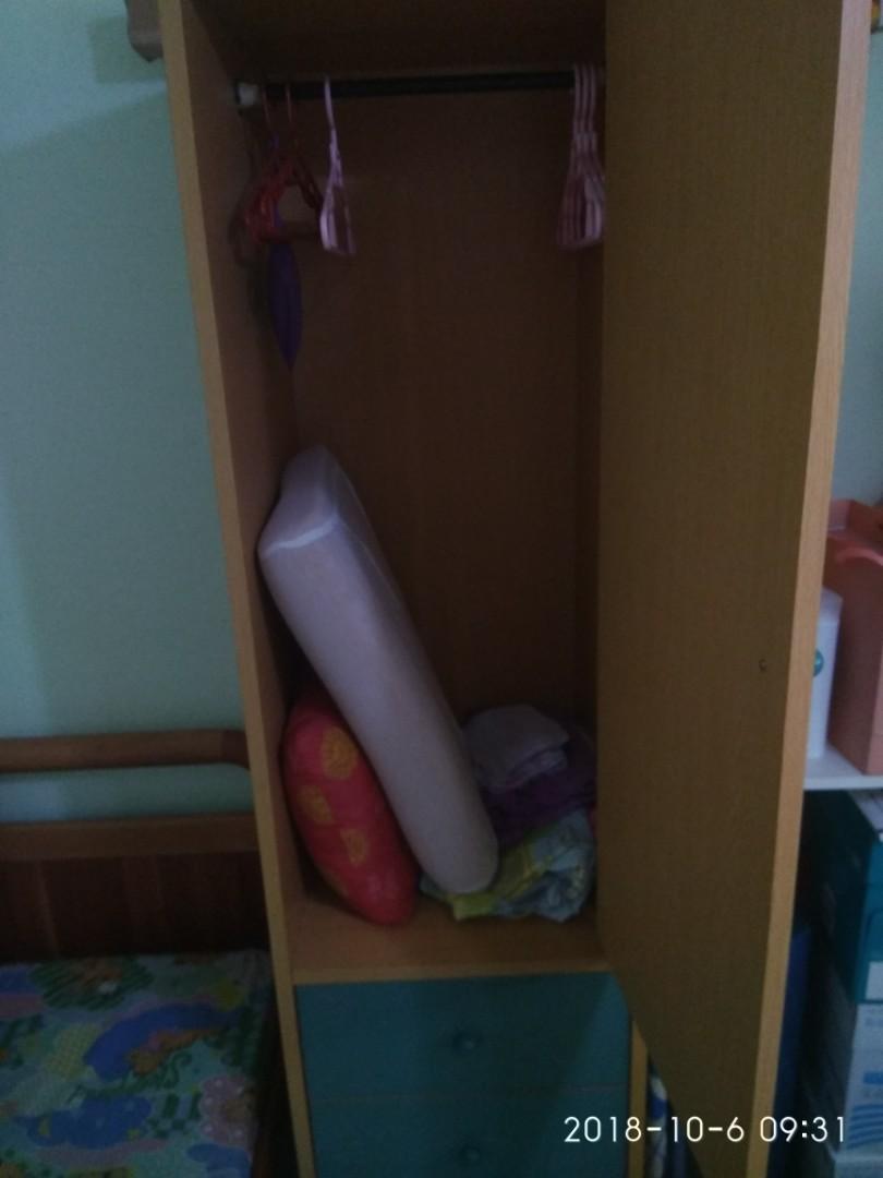 Reserved Single Door Wardrobe And 3 Drawers On Carousell