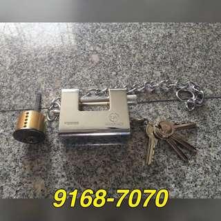 Locksmith service Locksmith service