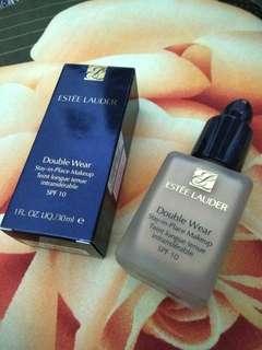 (RM 100 including postage to Semenanjung) Estee Lauder Double Wear Foundation #1W2 Sand 30 ml