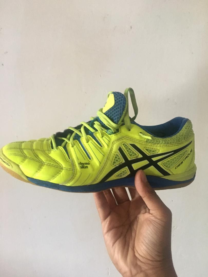 asics futsal boots