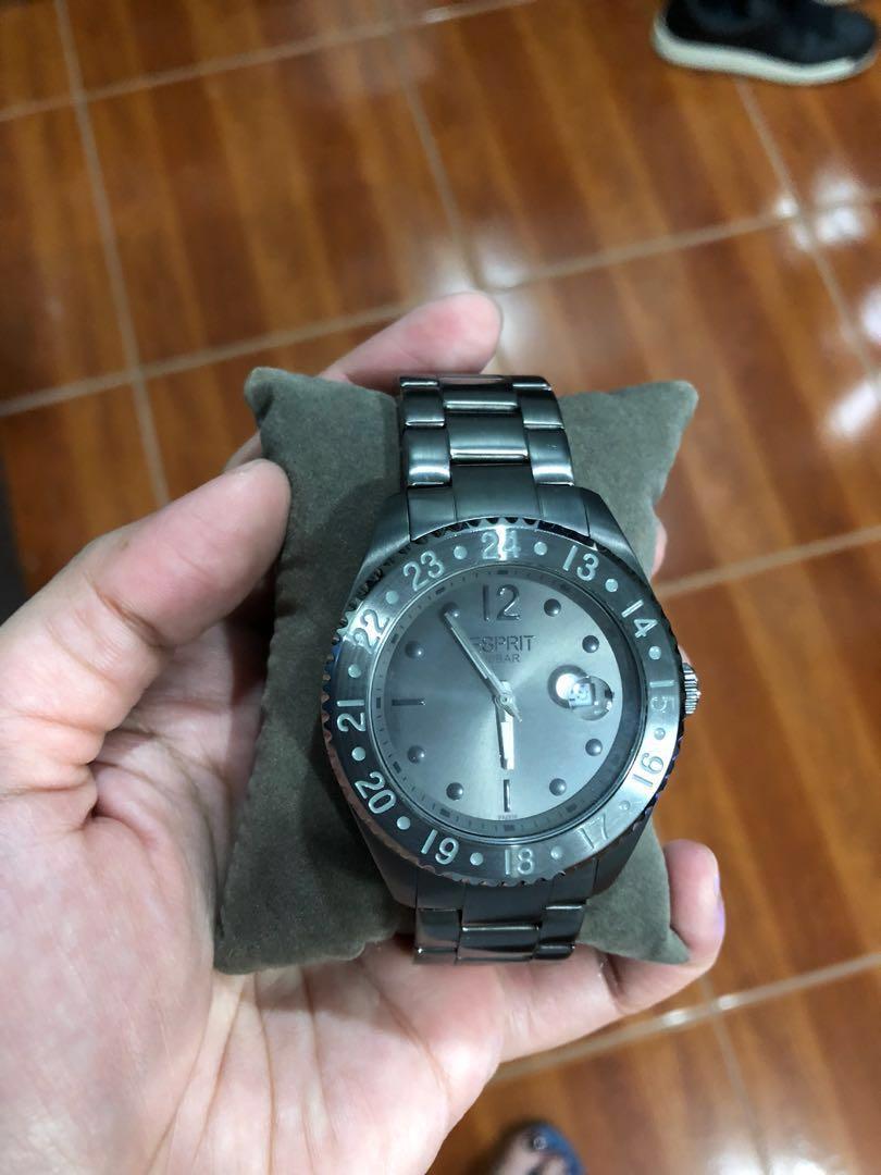 Esprit couple watches new arrivals