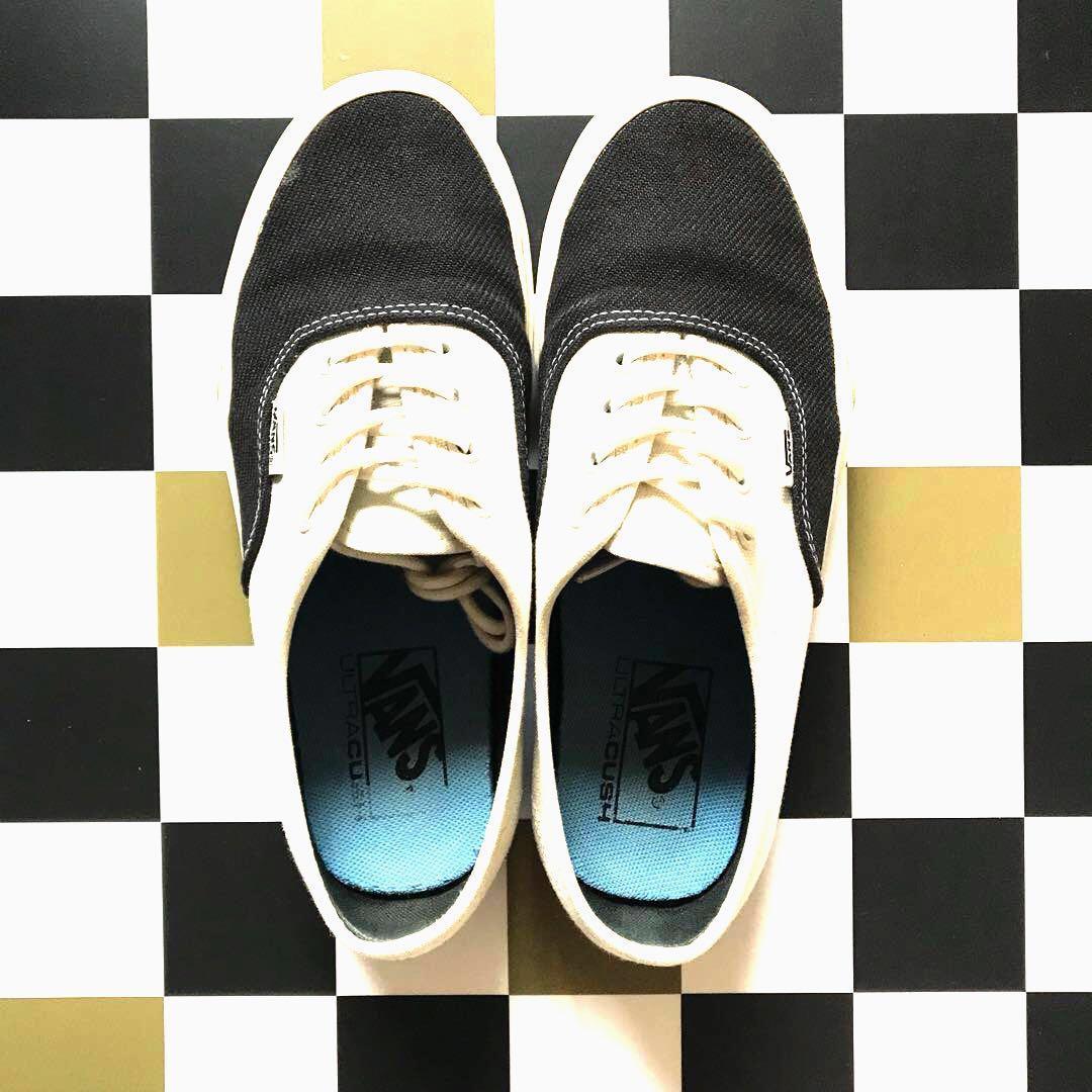 vans authentic dx blocked black and white