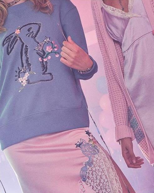 Coach bunny sweatshirt shop