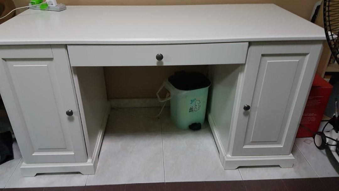 Renovation Sale Liatorp Computer Desk Furniture Tables