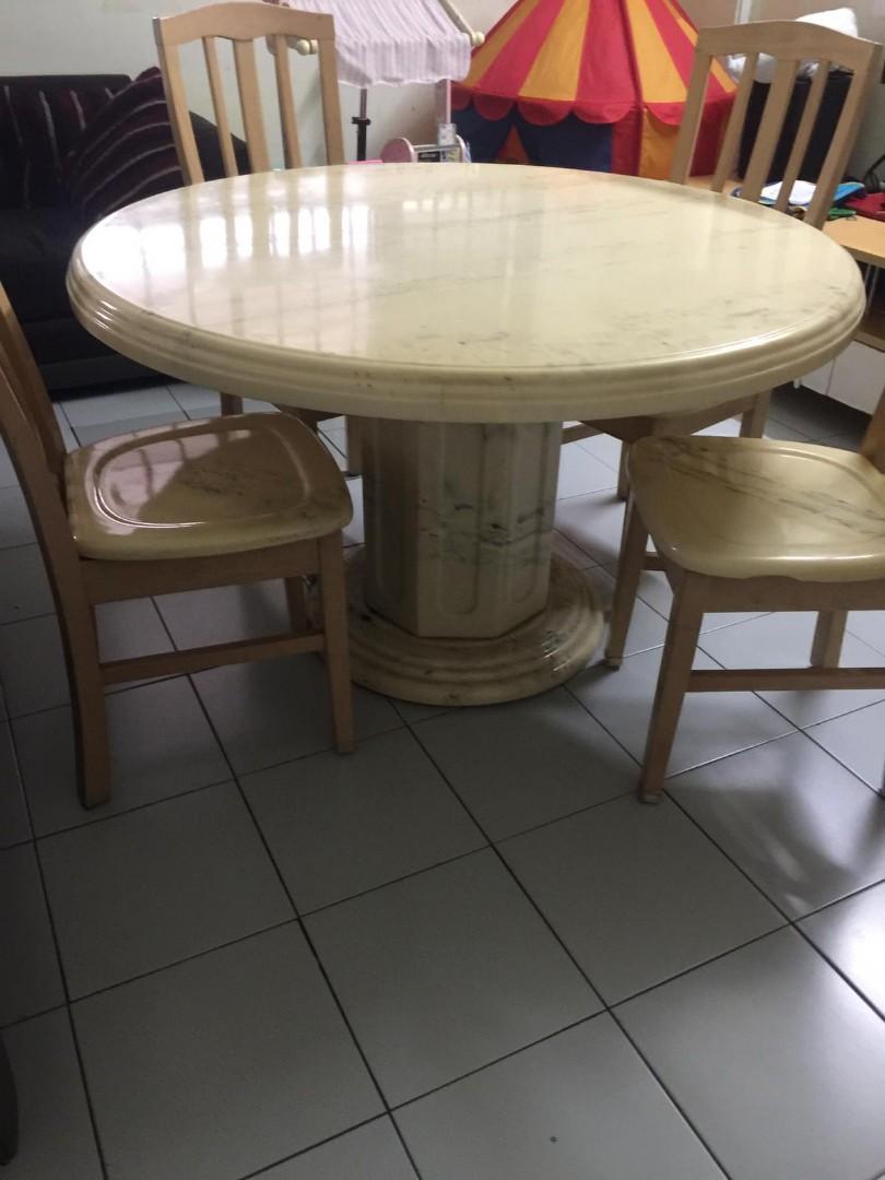 Fine Round Marble Dining Table With Free 4 Chair