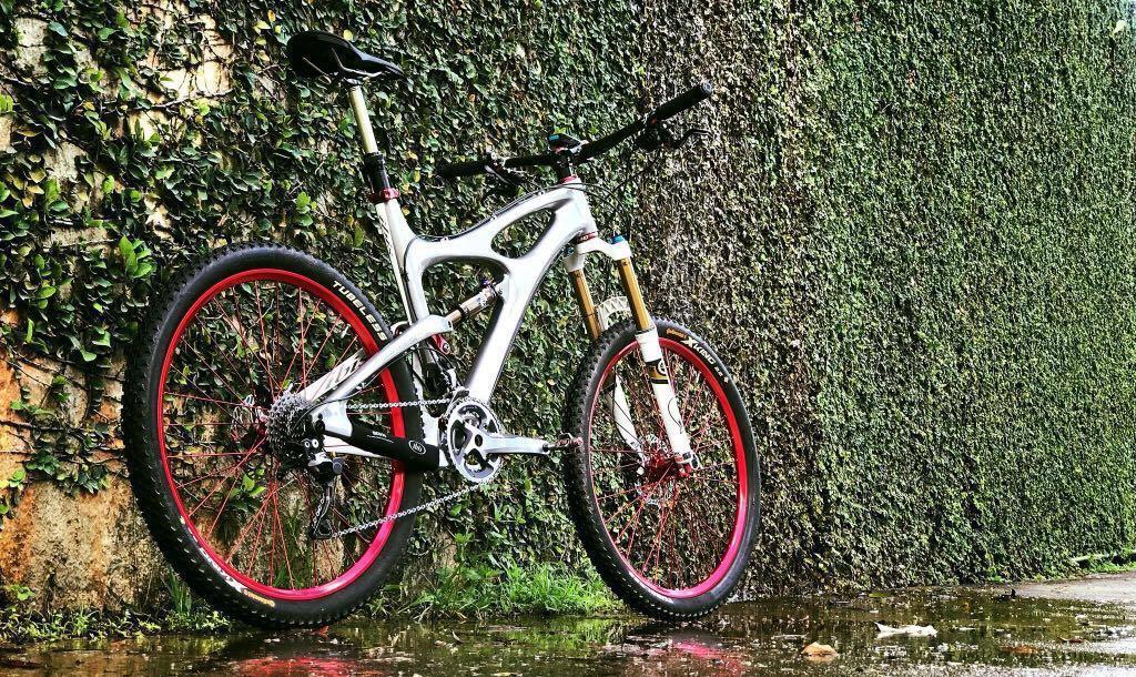ibis mojo mountain bike