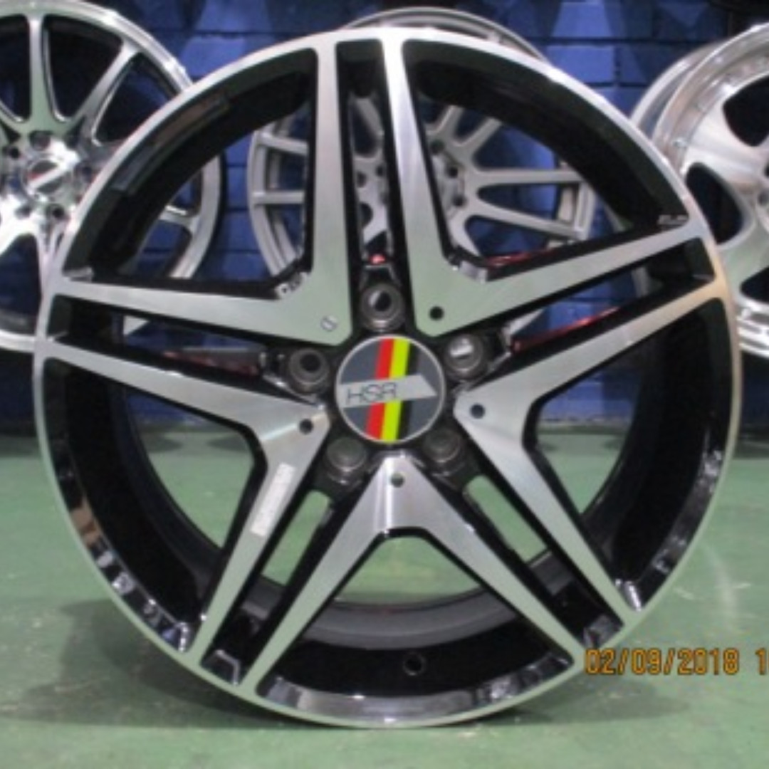 jual velg  ring  17  Black machine face For suzuki ertiga  HRV 