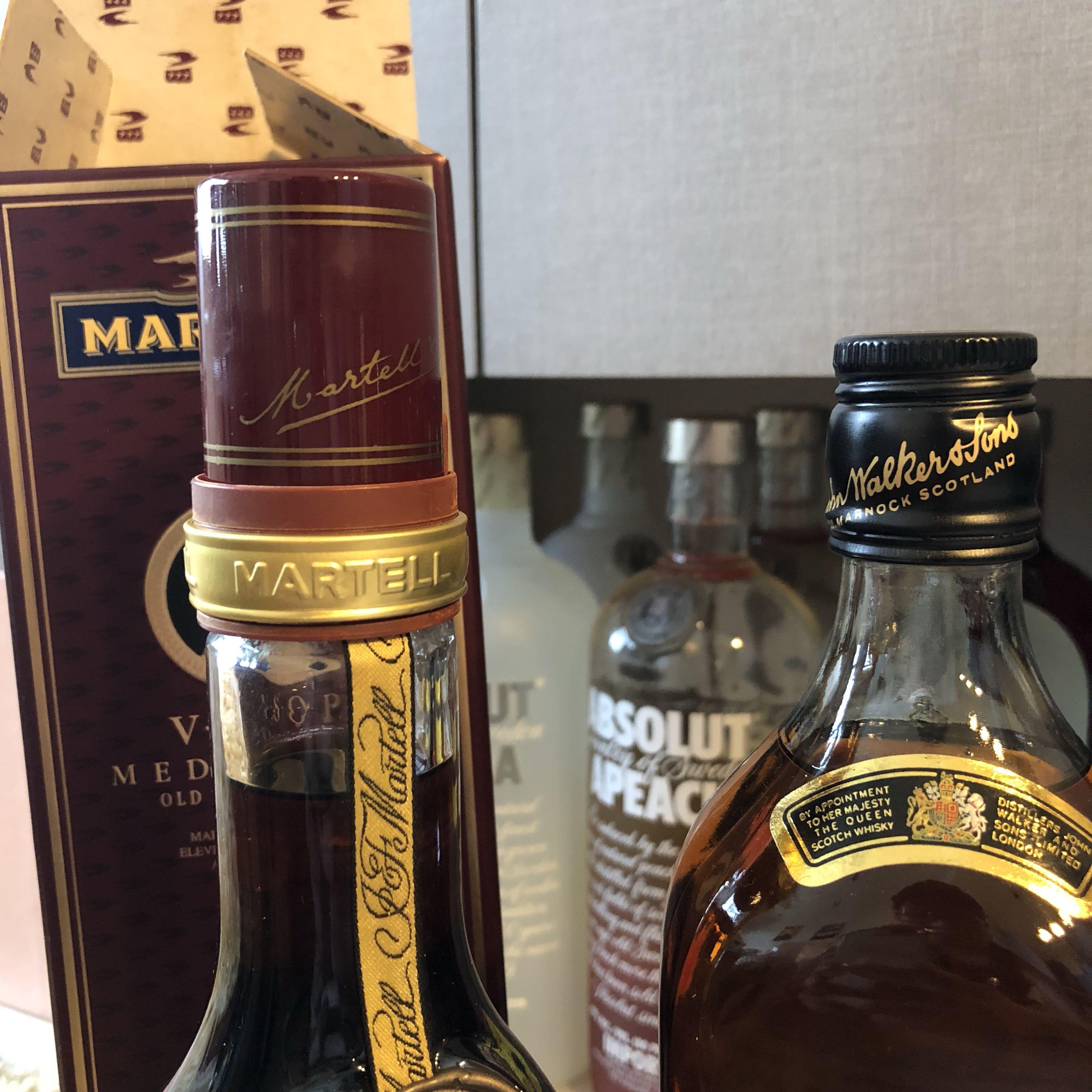 Martell VSOP & JW Black label (700/1000ml), Food & Drinks ...