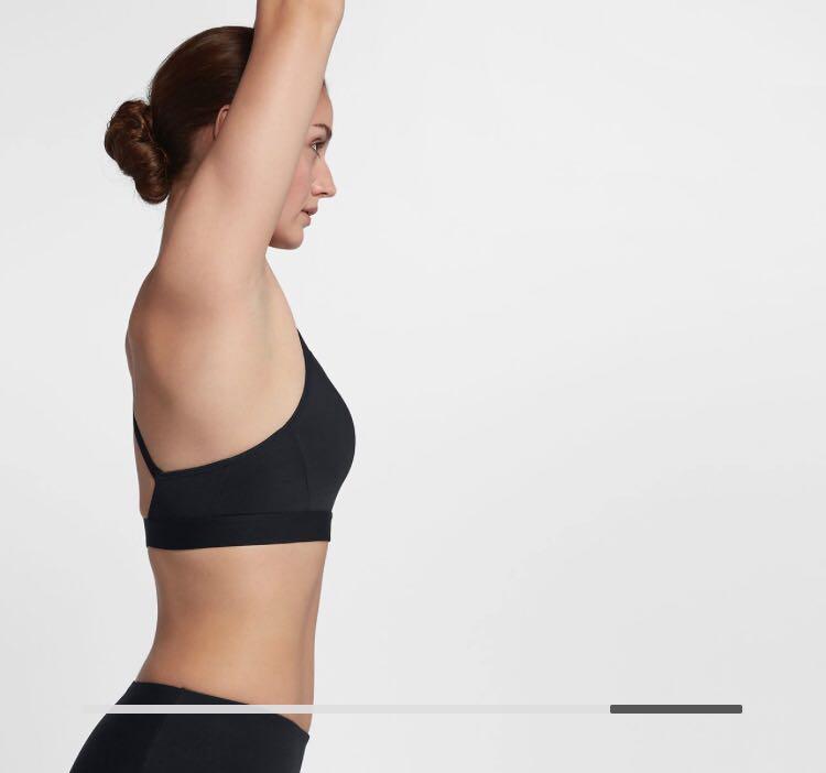 Nike classic deals strappy sports bra
