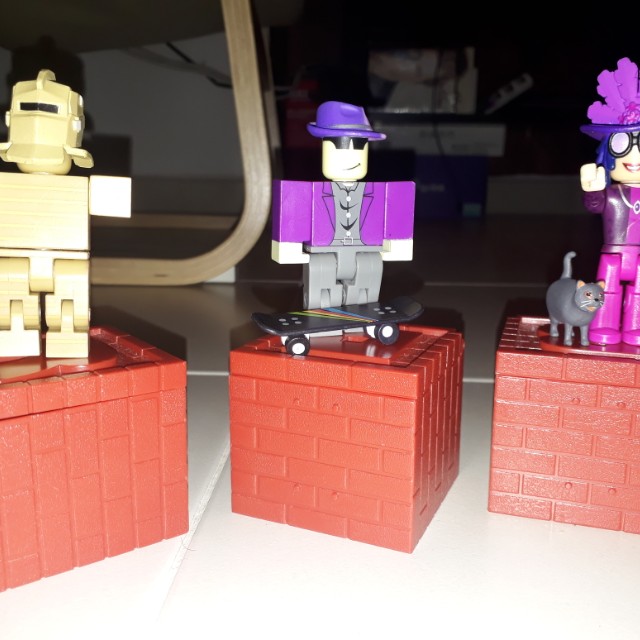 Roblox Figurines Toys Games Bricks Figurines On Carousell - photo photo photo photo