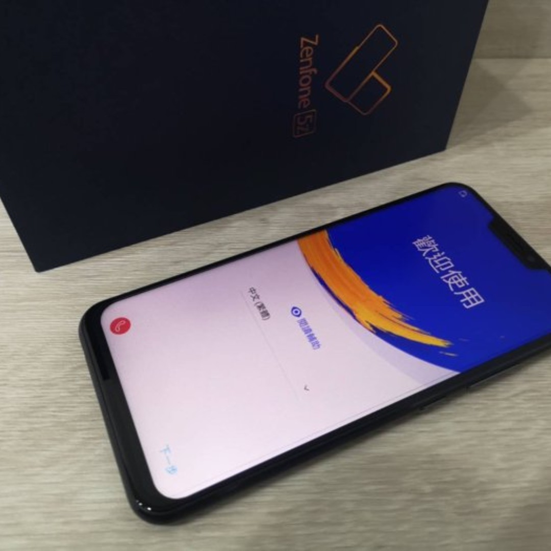 二手機華碩asus Zenfone 5z Zs6kl 64g 黑色中古機 九成新 神腦保固至19 11 13 手機平板 安卓android在旋轉拍賣