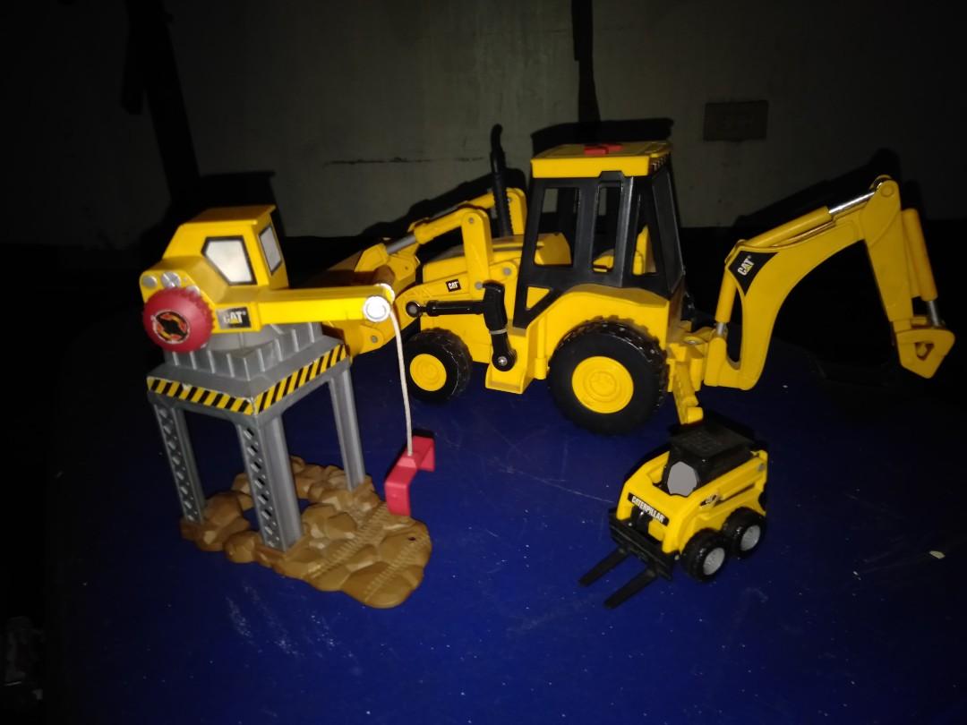 caterpillar toy forklift