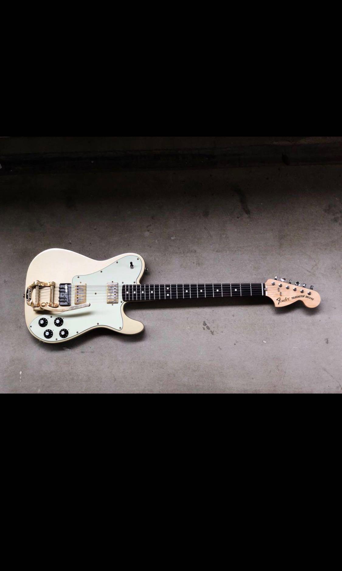 Fender chris shiflett telecaster hot sale deluxe white