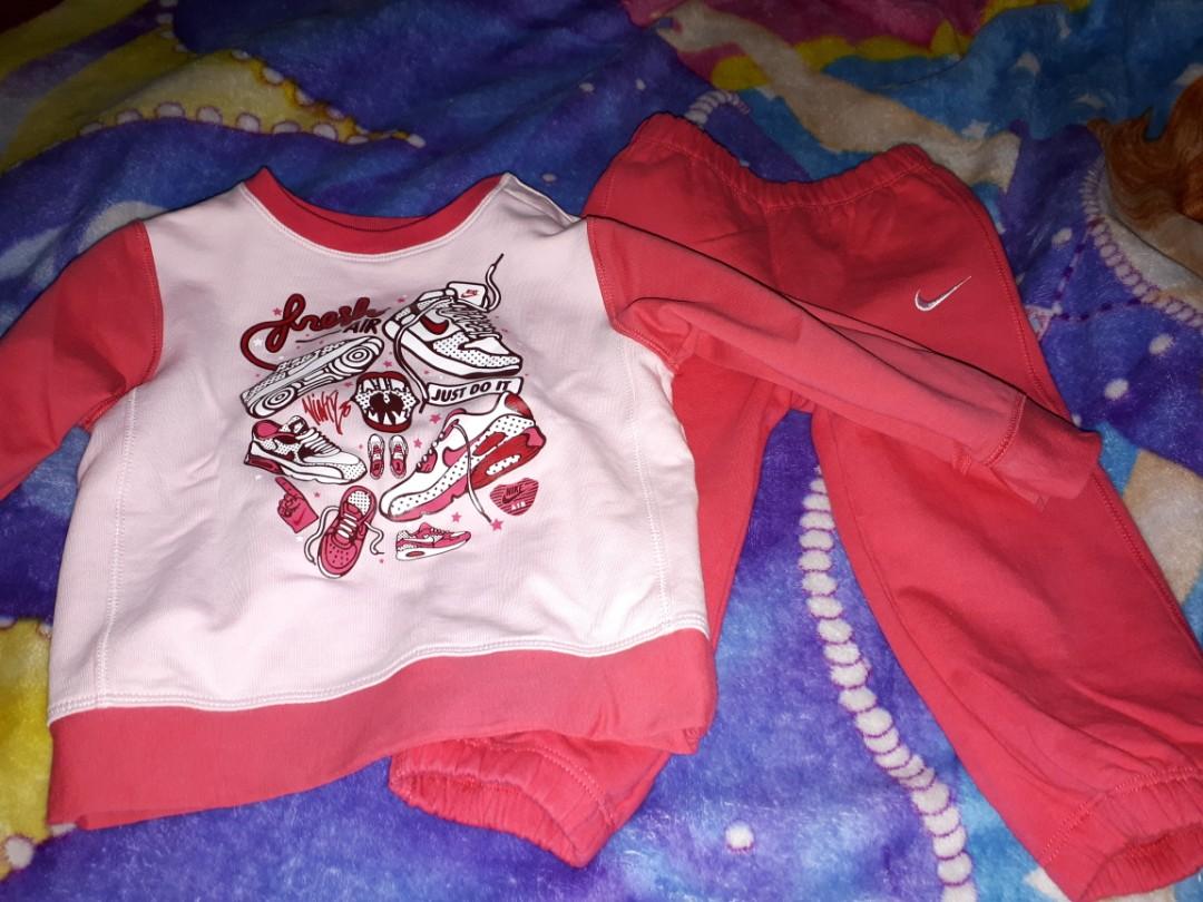 Nike Terno (Category: Babies & Kids Fashion) located in Quezon City. Submitted by cyee28 (Listing ID 193672446, Image 2). Description: 9/10 condition Fits 2-3y/o Rfs: outgrown.