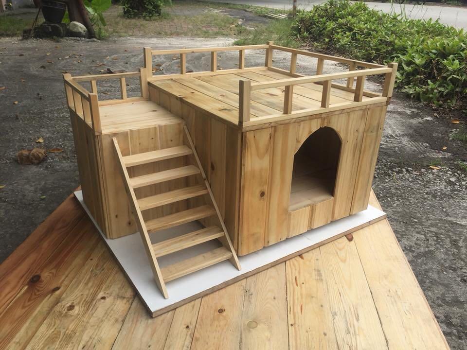 Rumah Kucing Kayu (pine), Pet Supplies, Pet Accessories on Carousell