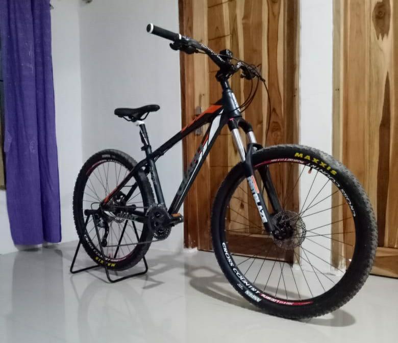 Sepeda MTB giant AtX, Olah Raga, Sepeda 
