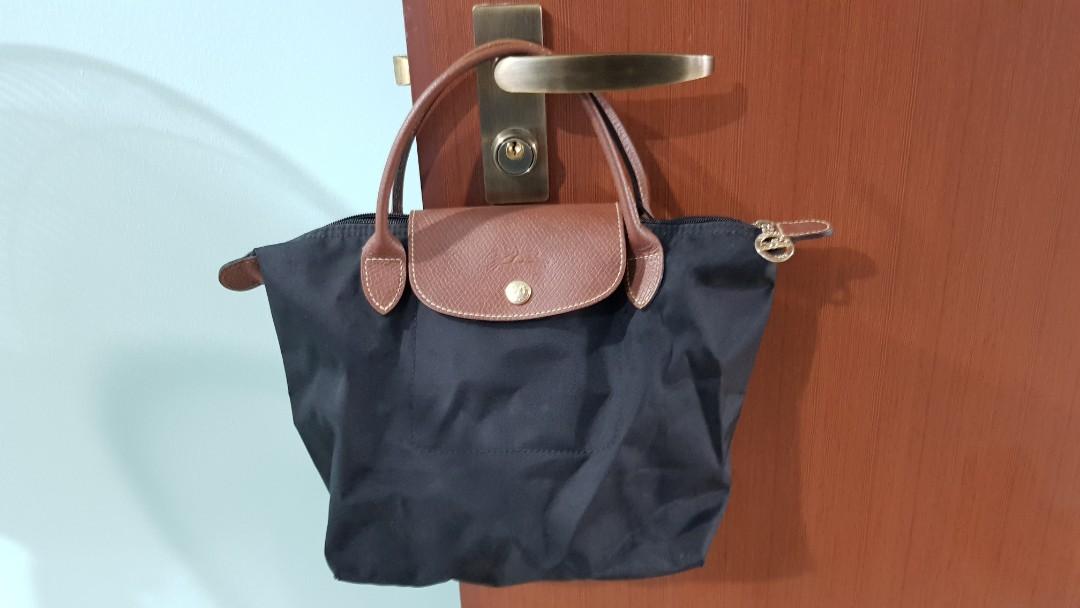 longchamp black handbag