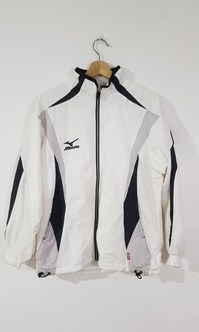 mizuno windbreaker