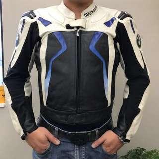 BMW原廠皮衣 可接受交換iphone XR