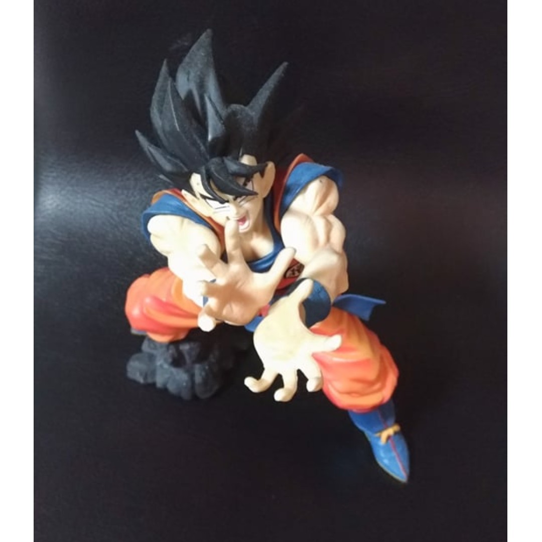 Banpresto Dragon Ball Z Kamehameha Wave Son Goku Action Figure