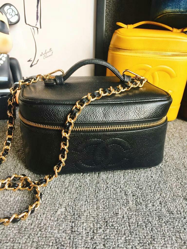 chanel vintage vanity