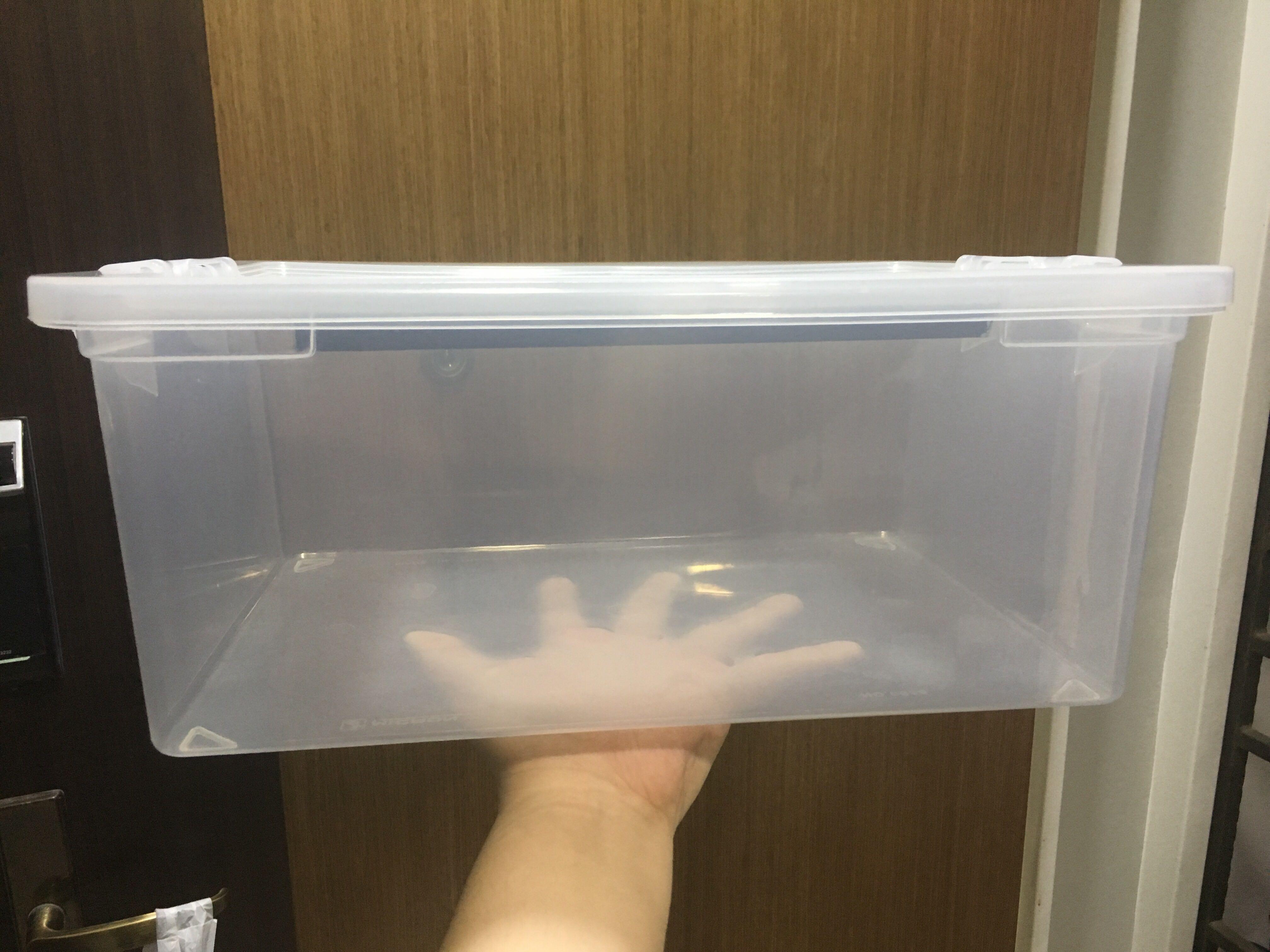tupperware hamster cage