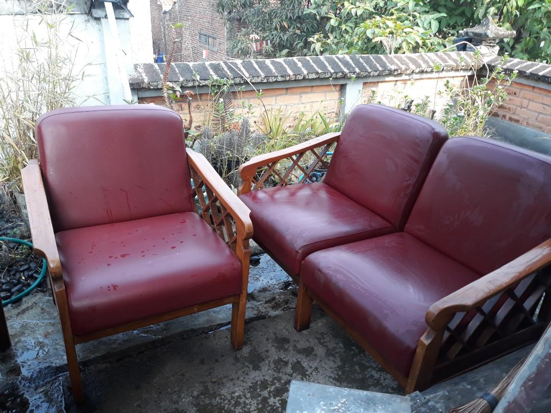 Jual kursi bekas, Perabotan Rumah di Carousell