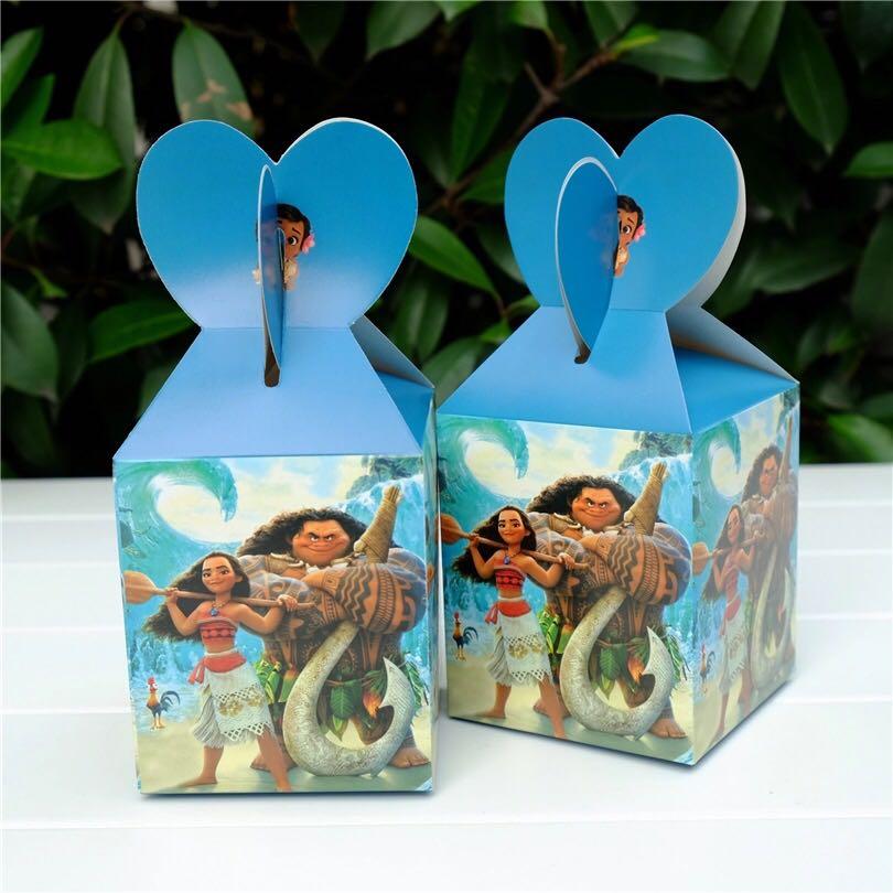 Moana Party Supplies Goodie Box Candy Box Party Gift Goodie Bag Design Craft Others On Carousell - red roblox party favor bags goodie bags loot bags birthday party supplies boys paper bags
