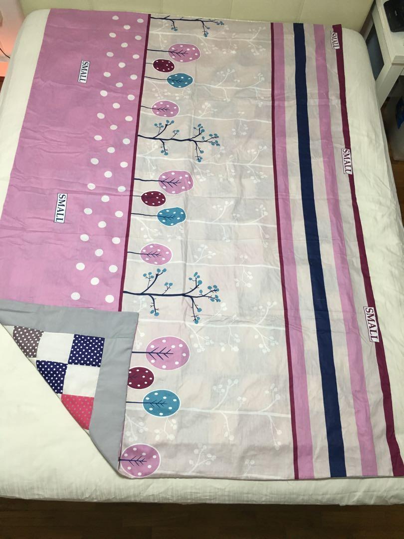 Patchwork Blanket (Category: Handmade Craft) located in Singapore. Submitted by yean13 (Listing ID 193979837, Image 2). Description: Handmade Patchwork Blanket Single Bed Size Blanket 💓100% brand new 💓100% made with love 💓100% excellent workmanship 💓100% piece by piece cut out fabric 💓100% be a unique gift 💓Approximate size : L 175cm x W 124.5cm.