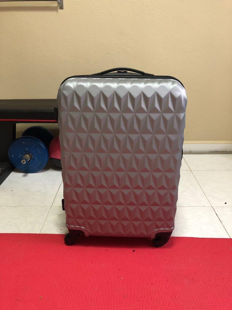 Primark hotsell luggage 2018