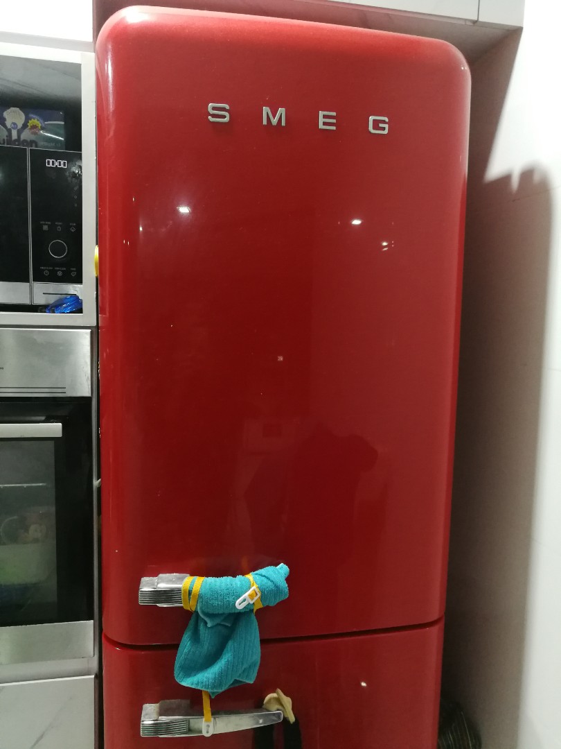 smeg medium fridge