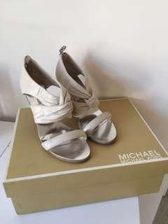Michael Kors Orchard zip back shoes size 6