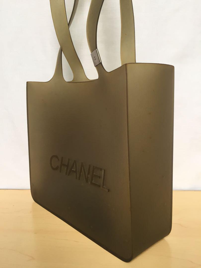 Chanel Pre-owned 2010s Logo Embossed Jelly Tote - Red