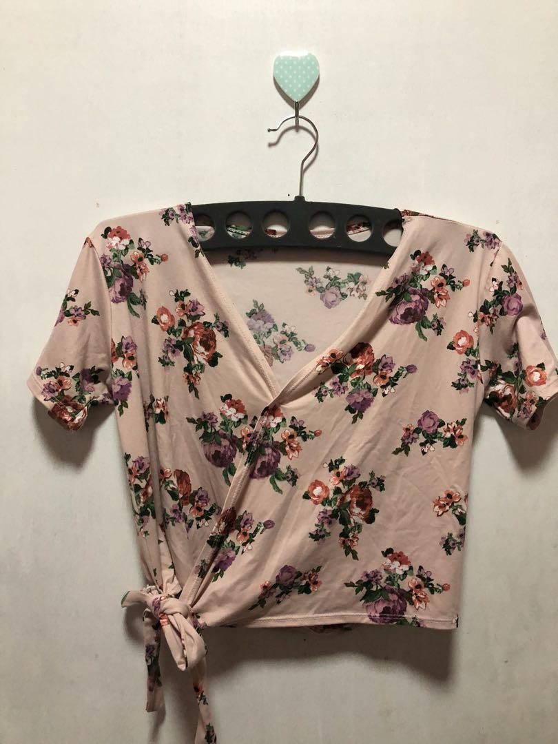 Floral Wrap-around Top (Category: Blouses) located in Quezon City. Submitted by anjdes (Listing ID 177898970, Image 1). Description: .